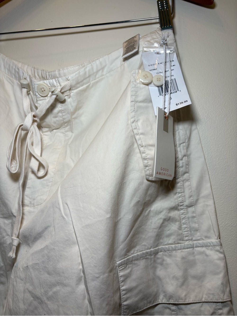 Good American Women's Cream Cargo Drawstring Shorts